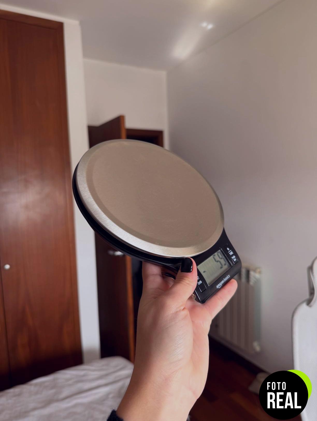 bascula-cocina-amazon-basics-acero-inoxidable-lcd-foto-3