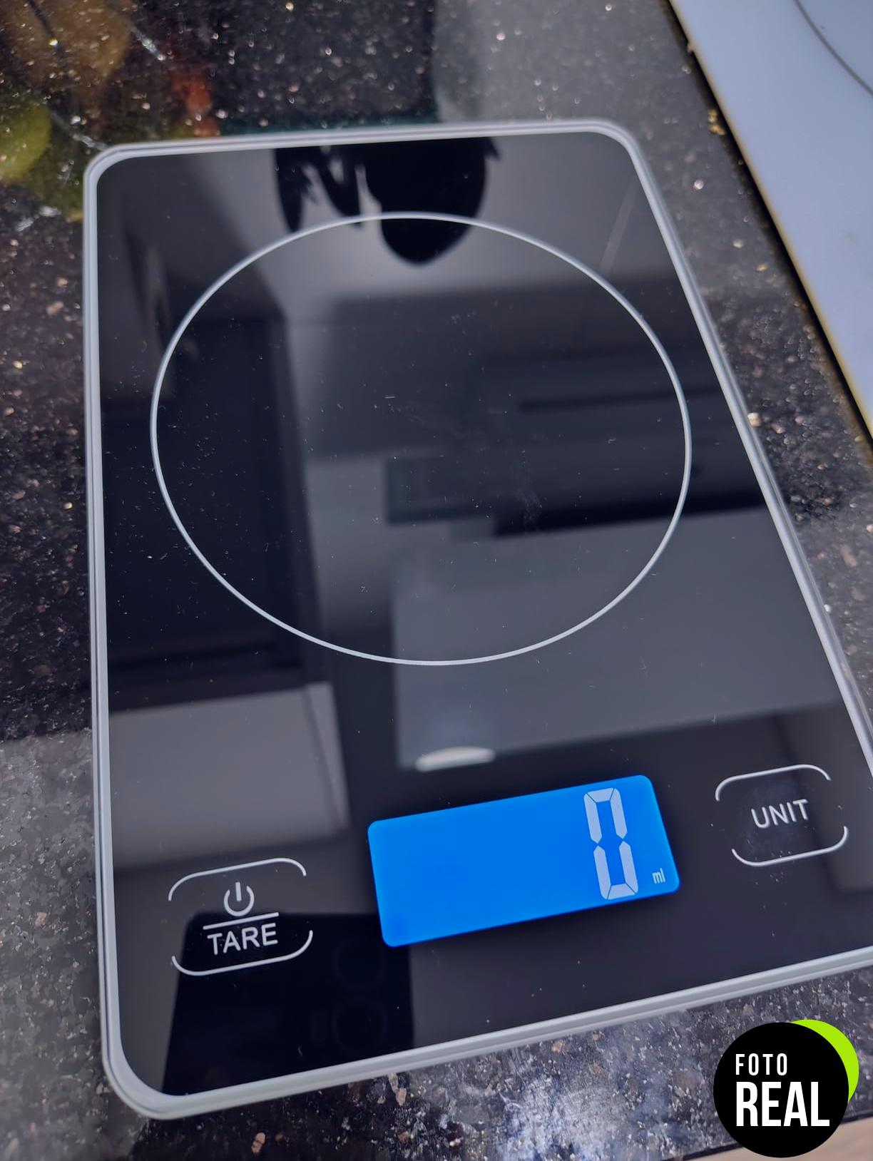 bascula-cocina-negra-15kg-foto-2