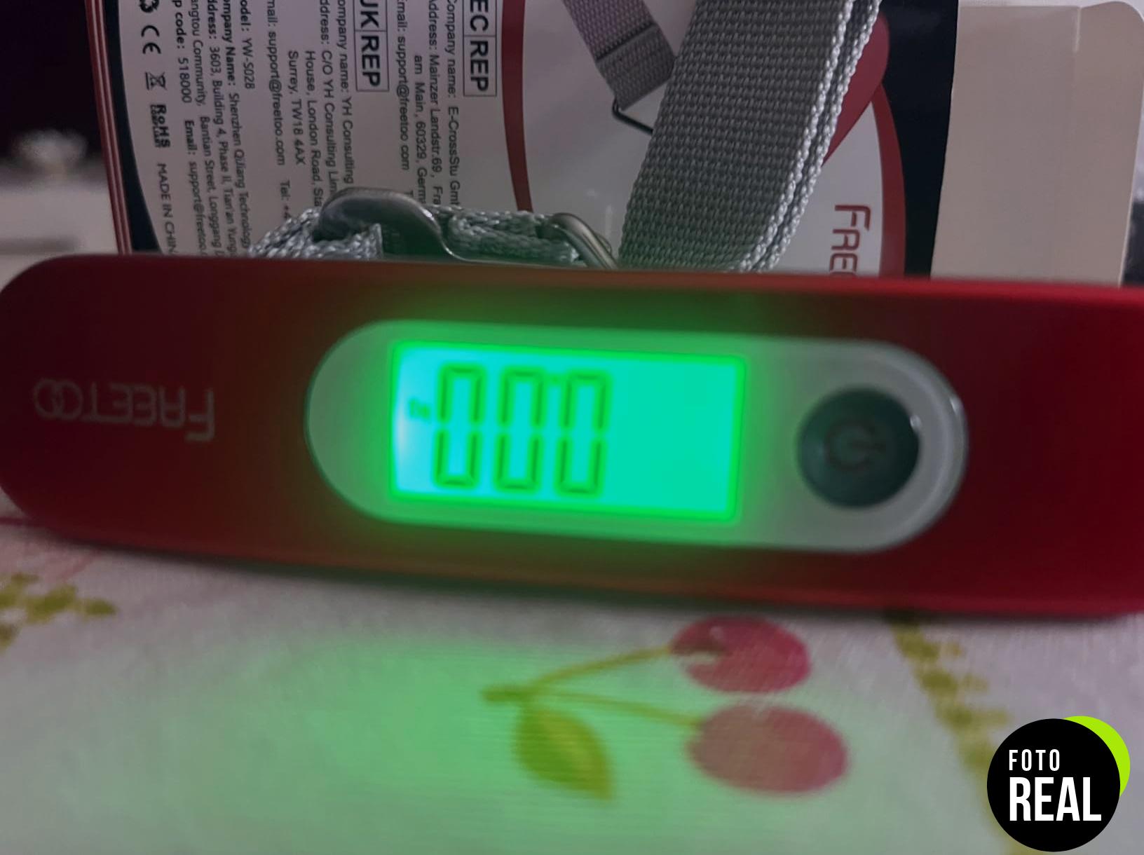 freetoo-bascula-equipaje-portable-lcd-110lb-foto-2